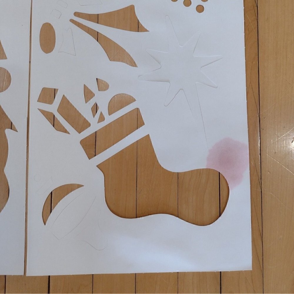Vintage Holly Trim Christmas Stencils 32 Designs Mirrors & Windows OPENED - Picture 4 of 5